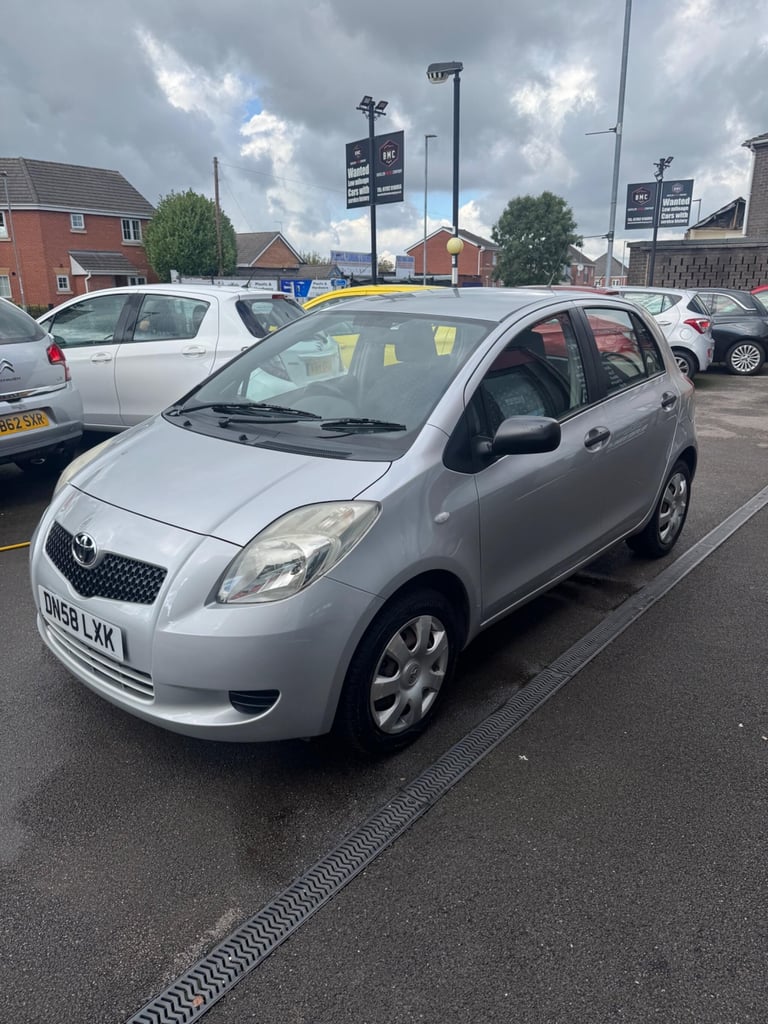  Toyota Yaris 1.0 VVT-i T2 5dr Petrol Manual