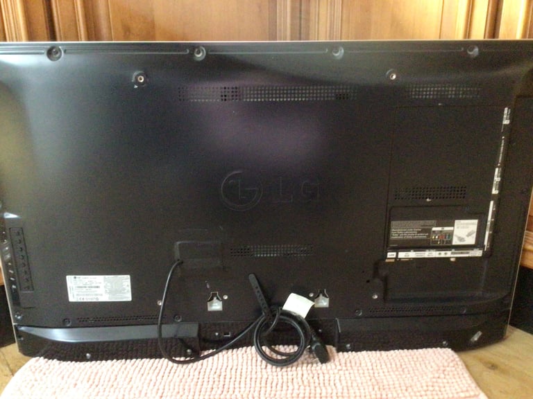 LG 42LM670T 42in LED TV - Remote & Magic Remote (NO STAND)