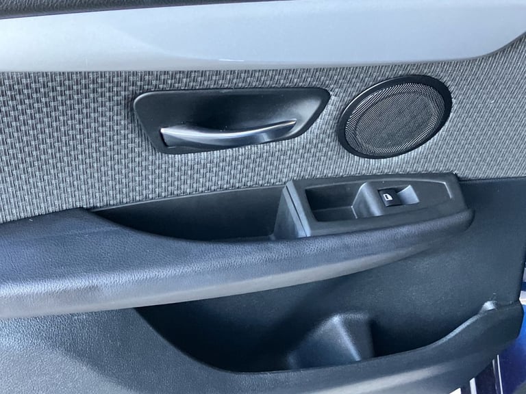 2019 BMW 2 Series 220i SE 5dr DCT Hatchback PETROL Automatic