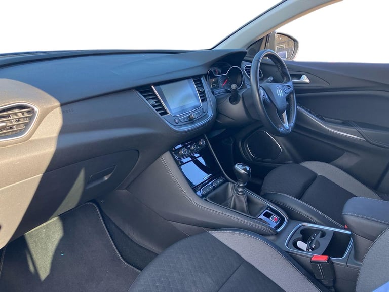 2021 Vauxhall Grandland X 1.2 Turbo Griffin Edition 5dr Hatchback PETROL Manual