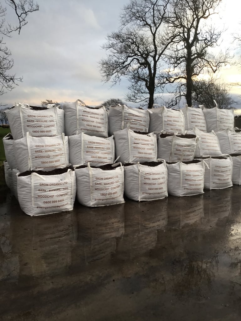 Organic horse manure compost pleasant odourless and mature 