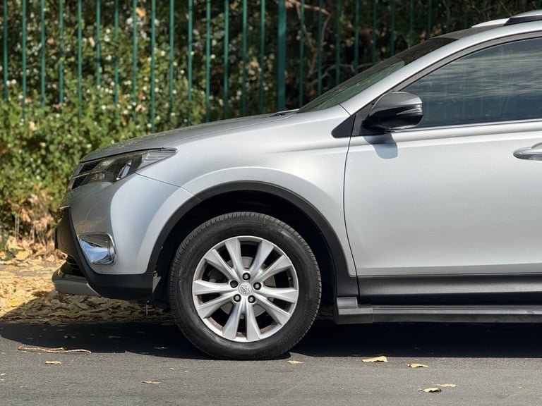 2014 Toyota RAV4 2.2 D-CAT Invincible Auto 4WD Euro 5 5dr ESTATE Diesel Automatic