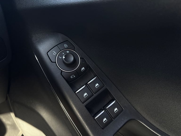 2022 Ford Puma 1.0 EcoBoost Hybrid mHEV ST-Line 5dr DCT Hatchback PETROL Automatic