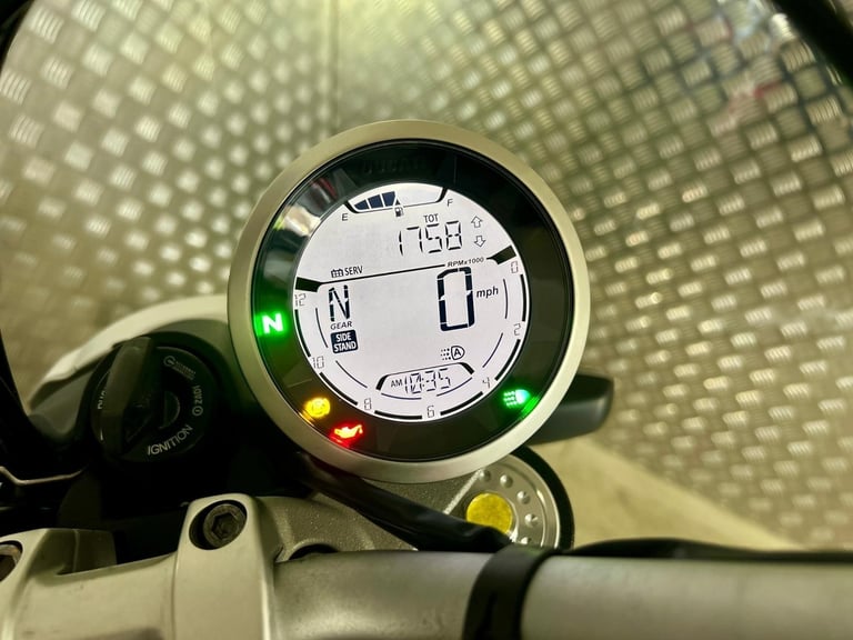 DUCATI SCRAMBLER 800, 2021, ONLY 1 OWNER & 1,758 MILES!! EXCELLENT COND