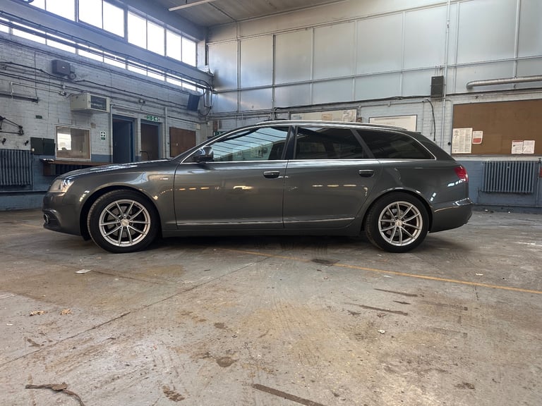 Audi A6 Avant 2011 Semi-Auto Diesel Quattro