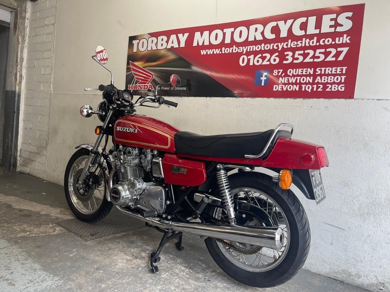 SUZUKI GS1000 DOHC CLASSIC IN RED 1979 TAX & MOT EXEMPT 1979 T REG