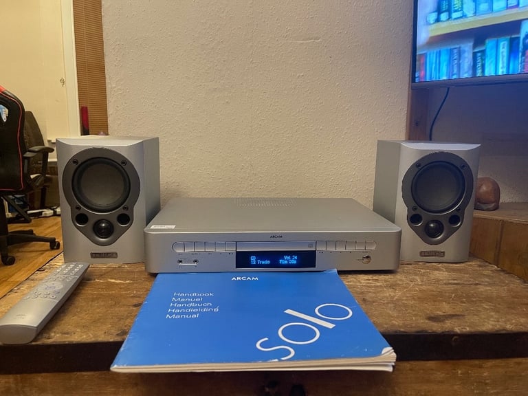 Cambridge Audio - Solo Hi-Fi System - Excellent Condition & Sounds fantastic. Includes Mission M30’s
