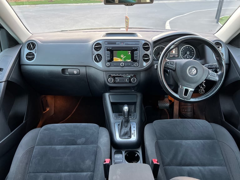 Volkswagen, TIGUAN, 2013 Automatic , 1968 (cc), 5 doors