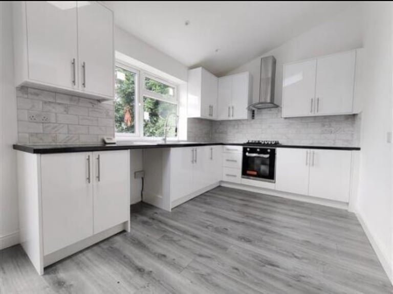 3 Bedroom with on-suites in Dudley | available NOW!!