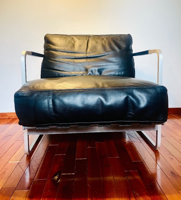 Vintage Italian leather Zanotta ‘Zurigo’ armchair 