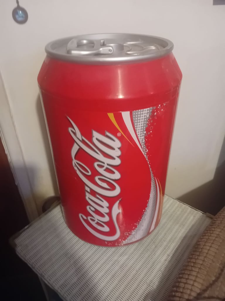 Mini coca cola fridge 