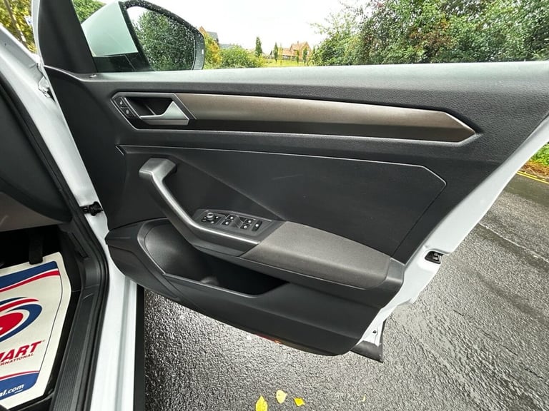 2018 Volkswagen T-Roc 1.6 TDI SE SUV 5dr Diesel Manual Euro 6 (s/s) (115 ps) HATCHBACK Diesel Manual