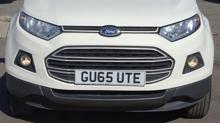 FORD ECOSPORT 1.5 Zetec 2015