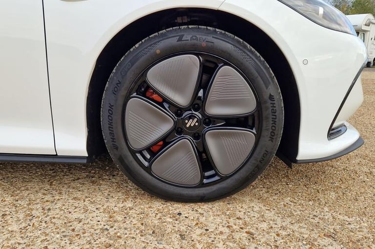 2025 MG MG IM5 217kW Standard Range 75kWh 5dr Auto HATCHBACK ELECTRIC Automatic