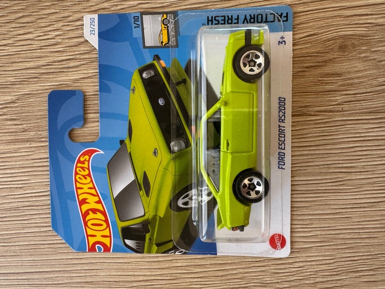 hot wheels  cosworth rs st gti toys cars vans rare new ford escort rs2000 