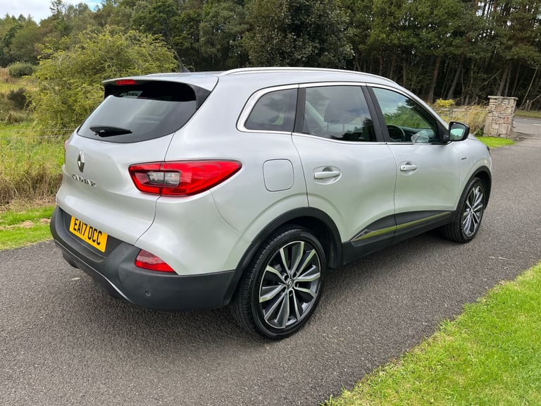 REDUCED Renault Kadjar SUV 1.2 petrol turbo 2017 65K , Fresh MOT , Ulez compliant , Immaculate car