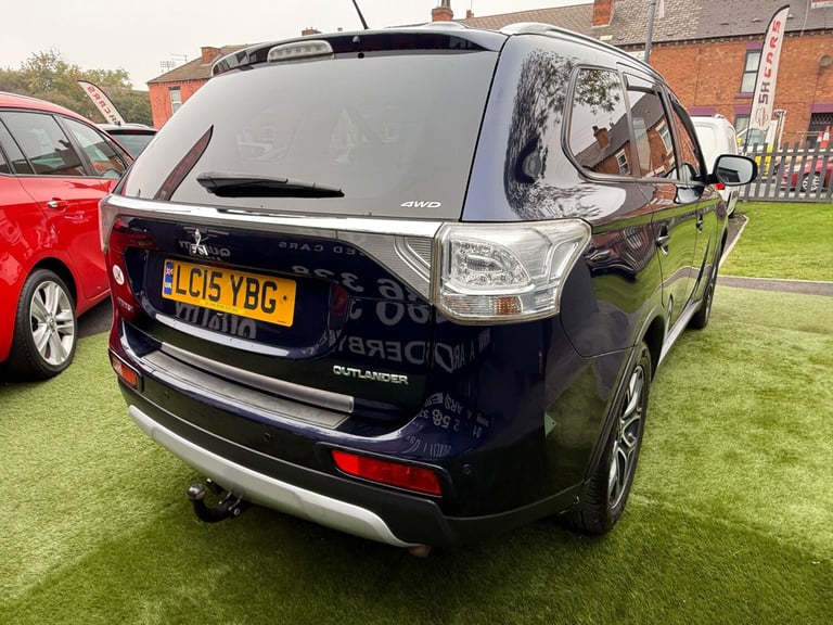 2015 Mitsubishi Outlander 2.2 DI-D GX3 SUV 5dr Diesel Auto 4WD Euro 5 (s/s) (150 ps) ESTATE Diese...