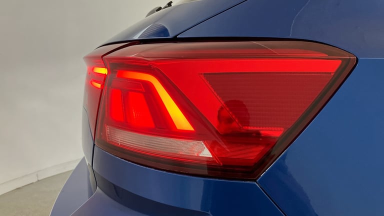 2021 Volkswagen T-Roc 1.5 TSI EVO Design 5dr DSG Petrol Hatchback Hatchback Petrol Automatic