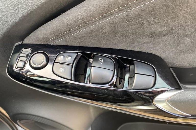 2022 Nissan Juke 1.6 Hybrid Tekna+ 5dr Auto HATCHBACK PETROL/ELECTRIC Automatic