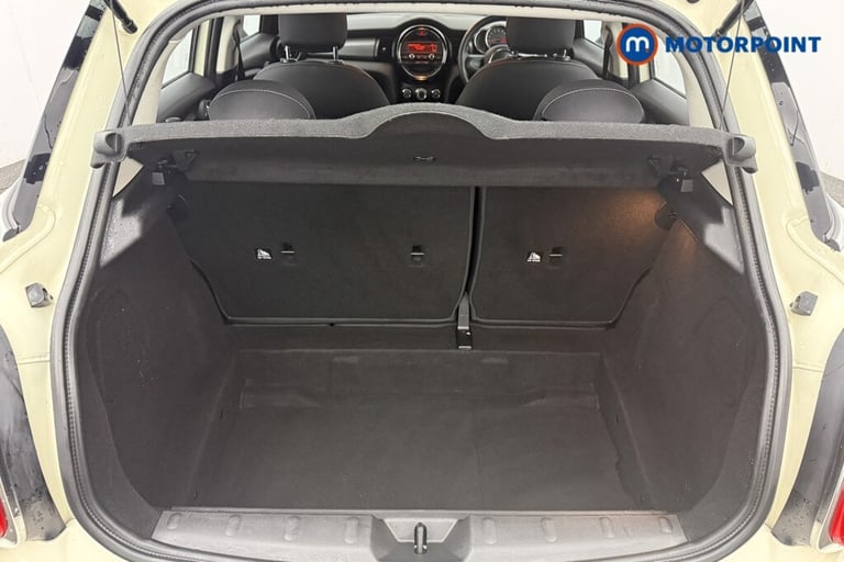 2016 MINI Hatch 1.5 Cooper 5dr Hatchback Petrol Manual