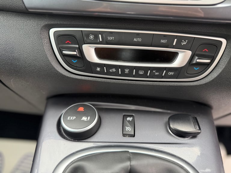 2015 Renault Scenic Xmod 1.5 dCi Dynamique TomTom Energy 5dr [Bose+][S/S] MPV Diesel Manual