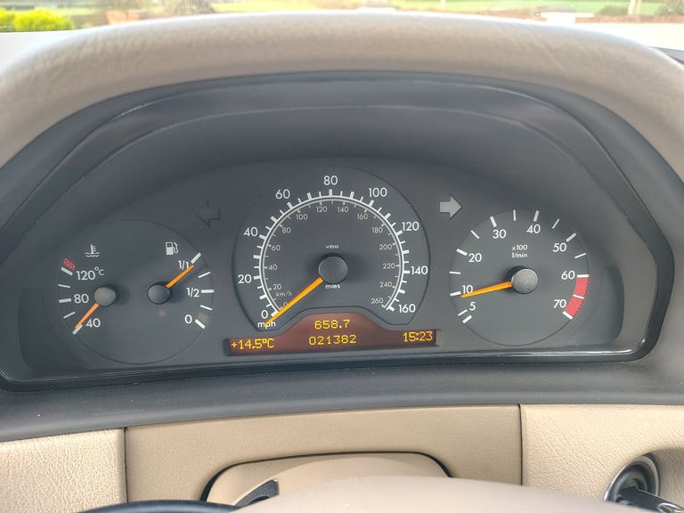 Mercedes-Benz, E CLASS, 1998, Other, 2398 (cc) LIMOSINE