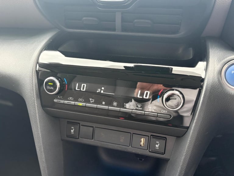 2022 Toyota Yaris Cross 1.5 VVT-h Excel SUV 5dr Petrol Hybrid E-CVT Euro 6 (s/s) (116 ps) Petrol/...