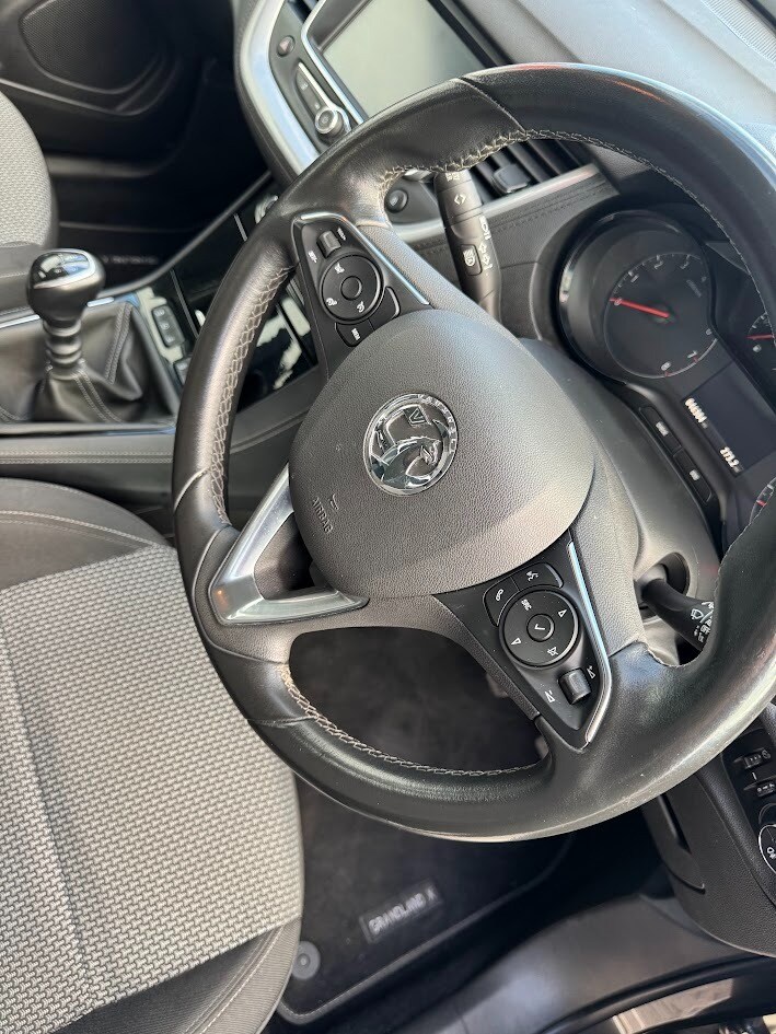 2019 Vauxhall Grandland X 1.2 Turbo SE 5dr HATCHBACK Petrol Manual