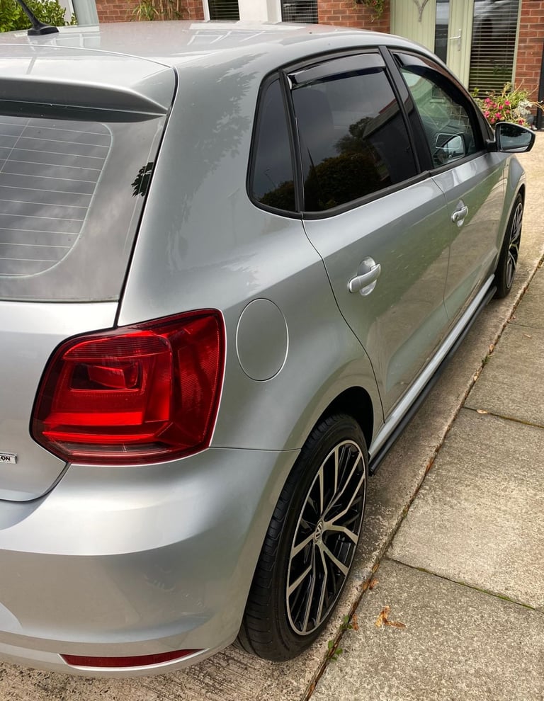 Volkswagen, POLO, Hatchback, 2015, Manual, 1422 (cc), 5 doors