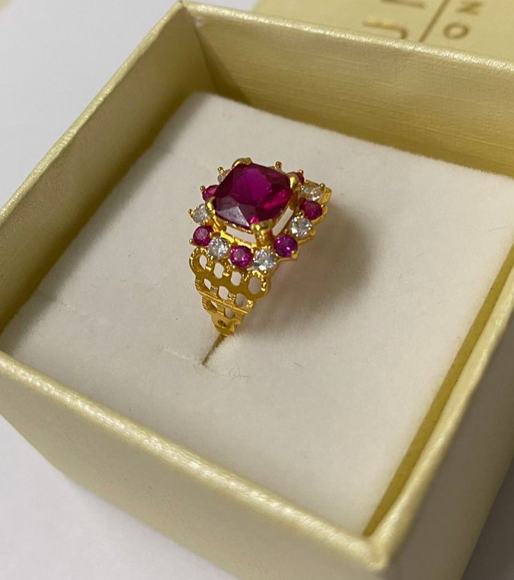 image for 22 carats gold diamond pink ring weight 3.15 gram. Size N brand new, never worn 