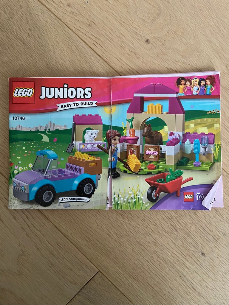 Lego Junior 10746 Mias Farm
