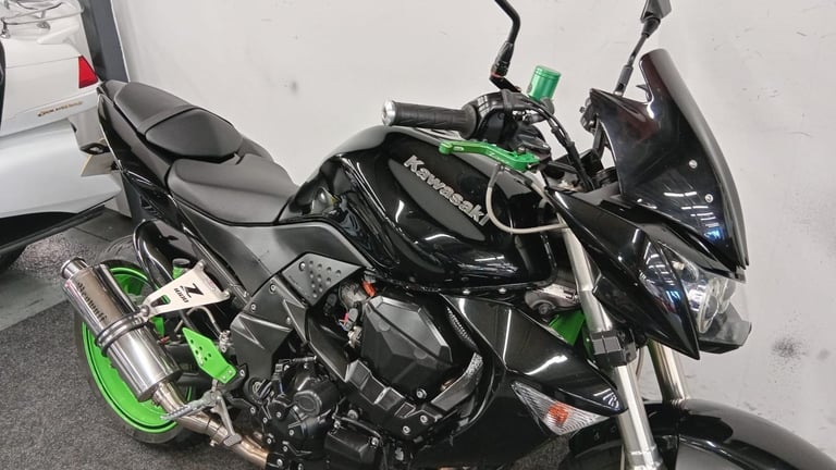 KAWASAKI Z1000 ** TWIN BEOWOLF EXHAUSTS - TAIL TIDY - 12 MONTH MOT **