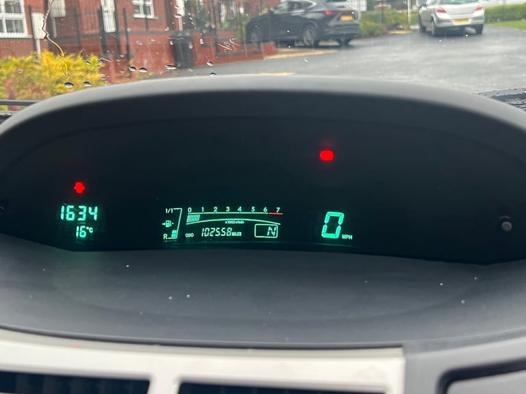 2006 Toyota Yaris 1.3 VVT-i T3 3dr MMT HATCHBACK Petrol Automatic