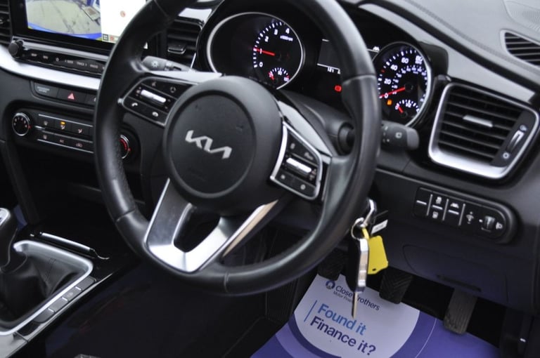 2022 Kia XCeed 1.0T GDi ISG Connect 5dr HATCHBACK PETROL Manual