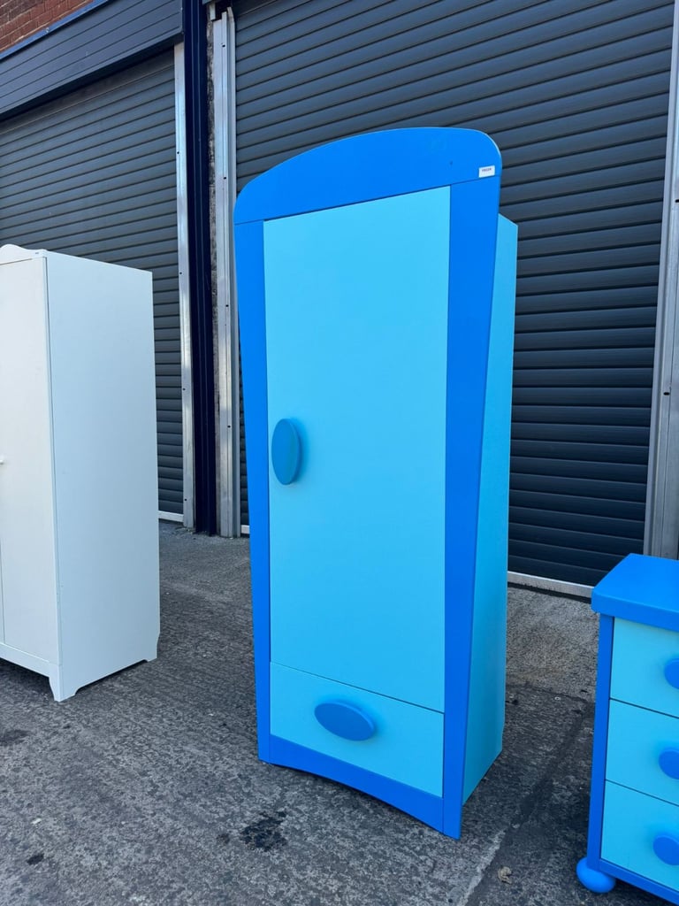 Kids blue wardrobe with double rail 84cm(w)x52cm(d)x187cm(h), Ref:19229 £85.00