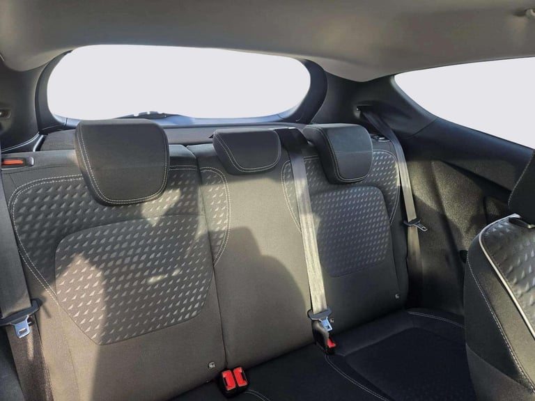 2017 Ford Fiesta 1.1 Ti-VCT Zetec Euro 6 (s/s) 3dr HATCHBACK Petrol Manual