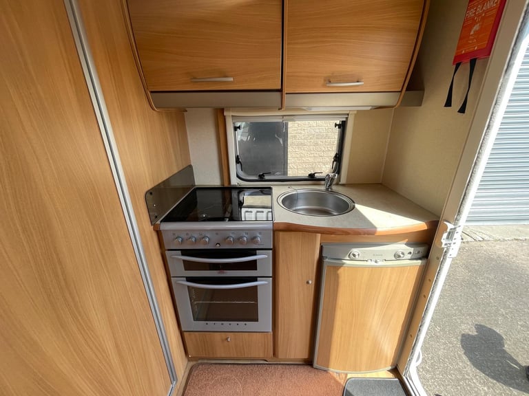 Fiat DUCATO 35 100 M-JET MWB SWIFT SUNDANCE
