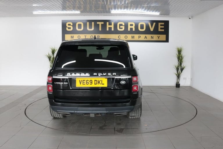 2019 Land Rover Range Rover 3.0 SD V6 Vogue SE SUV 5dr Diesel Auto 4WD Euro 6 (s/s) (275 ps) ESTA...
