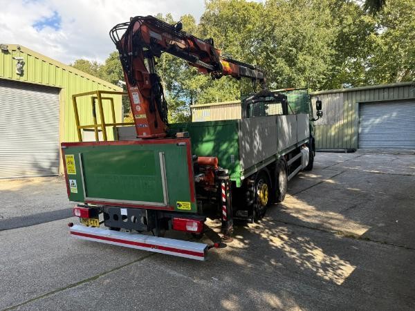 Daf CF330 Rear Mounted Remote Block Grab Crane 6x2 Rear Steer Lift Axle 
