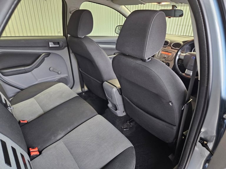 2009 Ford Focus 1.6 Zetec Hatchback 5dr Petrol Manual (161 g/km, 99 bhp) Hatchback Petrol Manual
