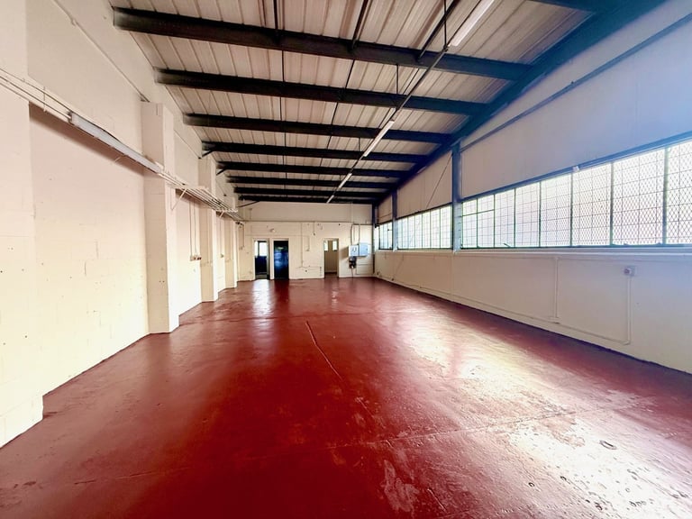 Well Located Industrial Unit -  Ideal for Motor Trade, Storage & Mixed Commercial Use.
