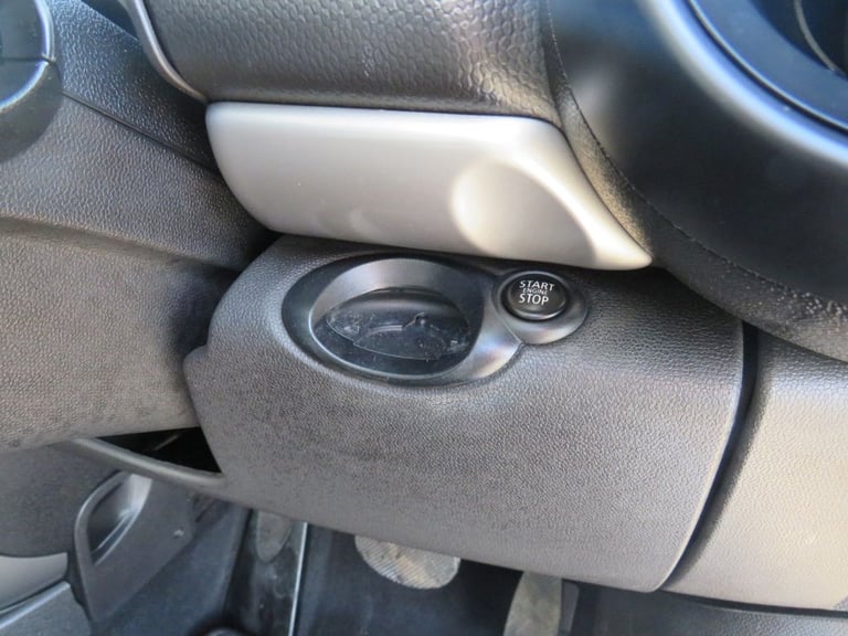 2015 MINI Countryman 1.6 Cooper 5dr Auto HATCHBACK PETROL Automatic