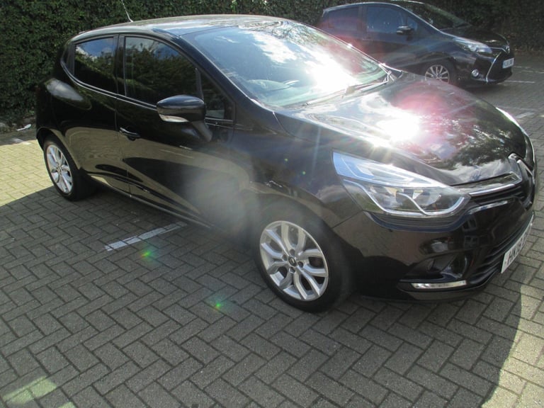 image for 2018 Renault Clio 0.9 TCe Dynamique Nav Euro 6 (s/s) 5dr HATCHBACK Petrol Manual