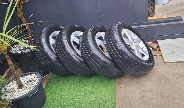 Toyota ESTIMA aloy wheels 