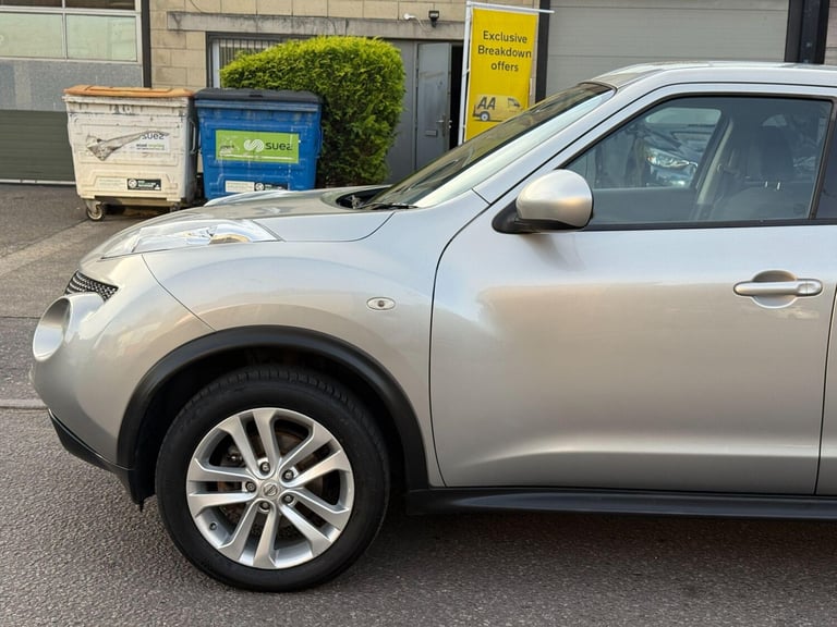 2012 Nissan Juke 1.6 Acenta 5dr [Premium Pack] HATCHBACK PETROL Manual