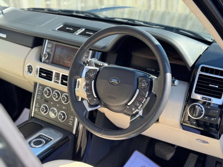 2012 Land Rover Range Rover 4.4 Range Rover Vogue SE TDV8 Automatic 4WD 5dr - NATIONAL DELIVERY* ...