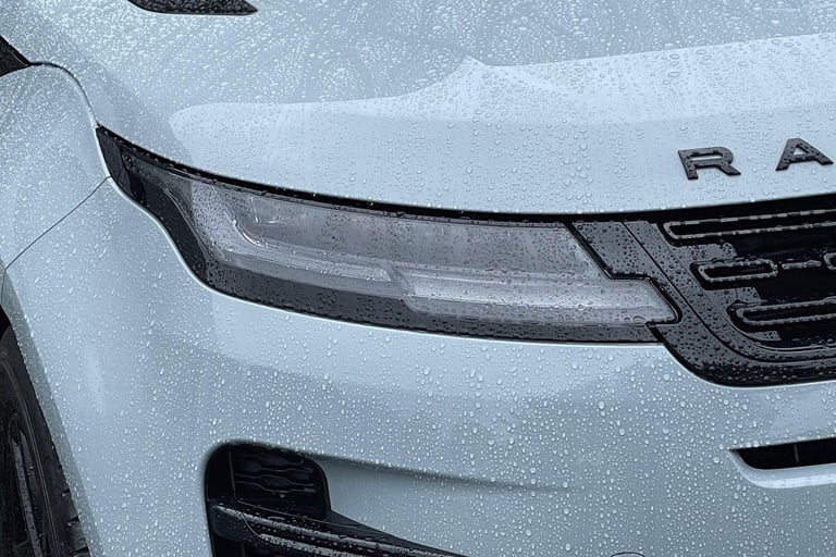 2025 Land Rover Range Rover Evoque 1.5 P270e Dynamic SE 5dr Auto ESTATE PETROL/ELECTRIC Automatic