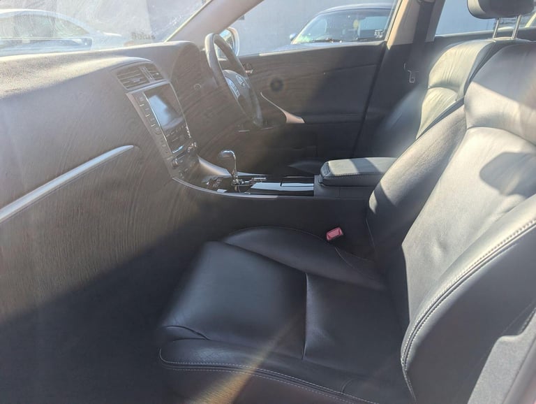 LEXUS IS 2.5 250 V6 Advance 2012