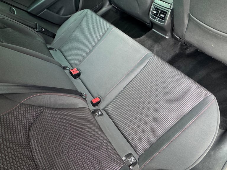  SEAT Leon 2.0 TDI FR Technology Euro 6 (s/s) 5dr Diesel Manual
