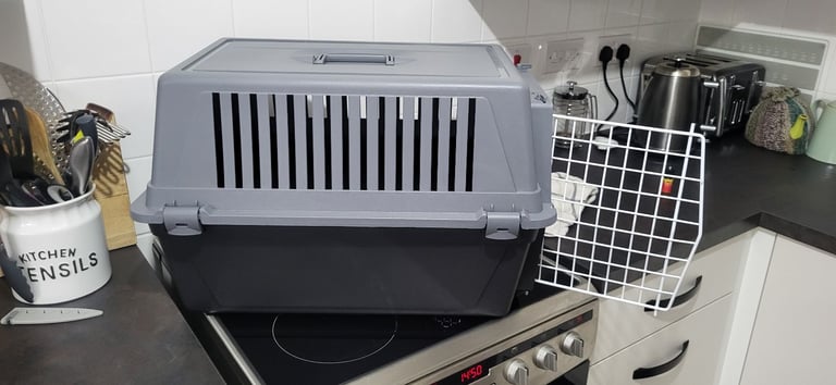 Dog crate